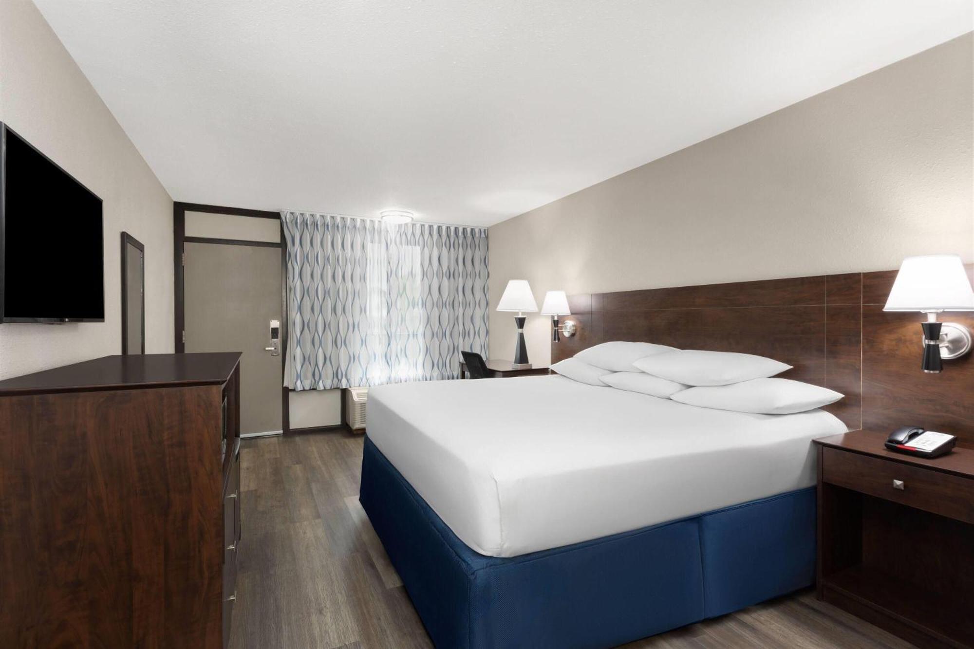 Hotel Days By Wyndham Orlando Conv. Center/international Dr Williamsburg
