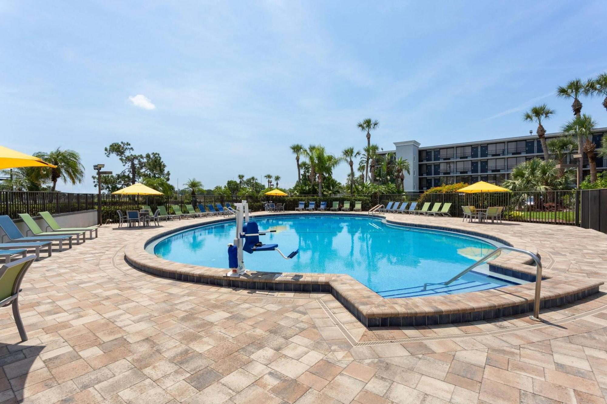 Hotel Days By Wyndham Orlando Conv. Center/international Dr 2*